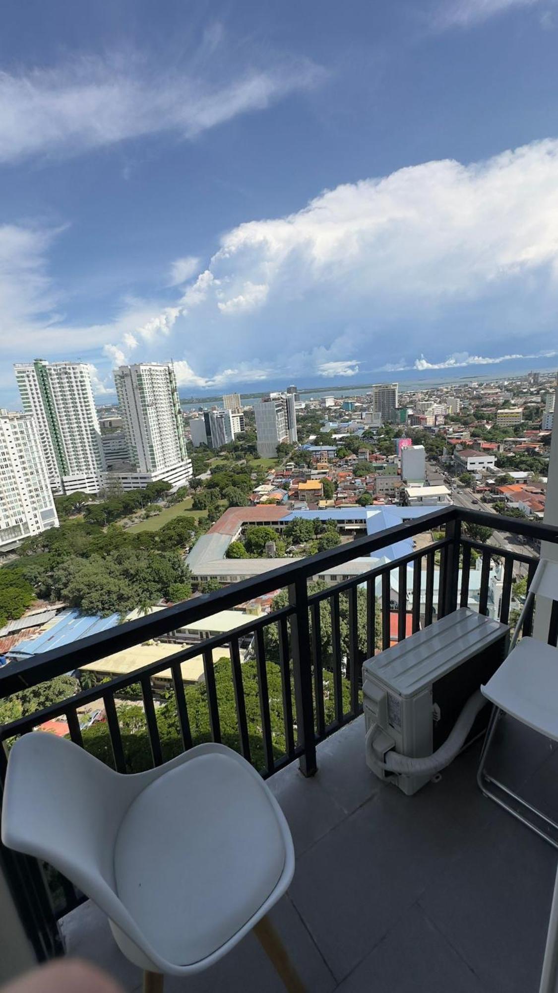 Modern & Comfy Studio - Steps From Ayala Mall, Cebu City 外观 照片