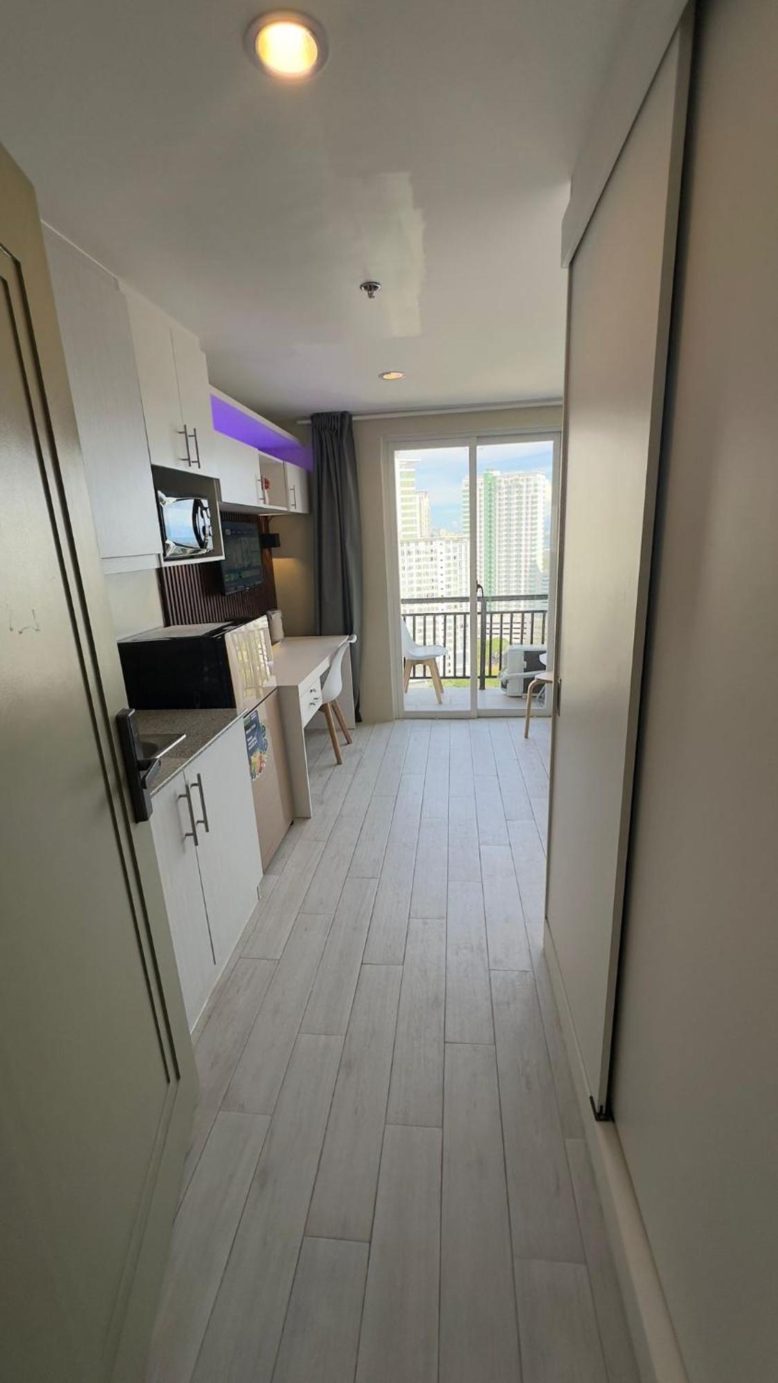 Modern & Comfy Studio - Steps From Ayala Mall, Cebu City 外观 照片