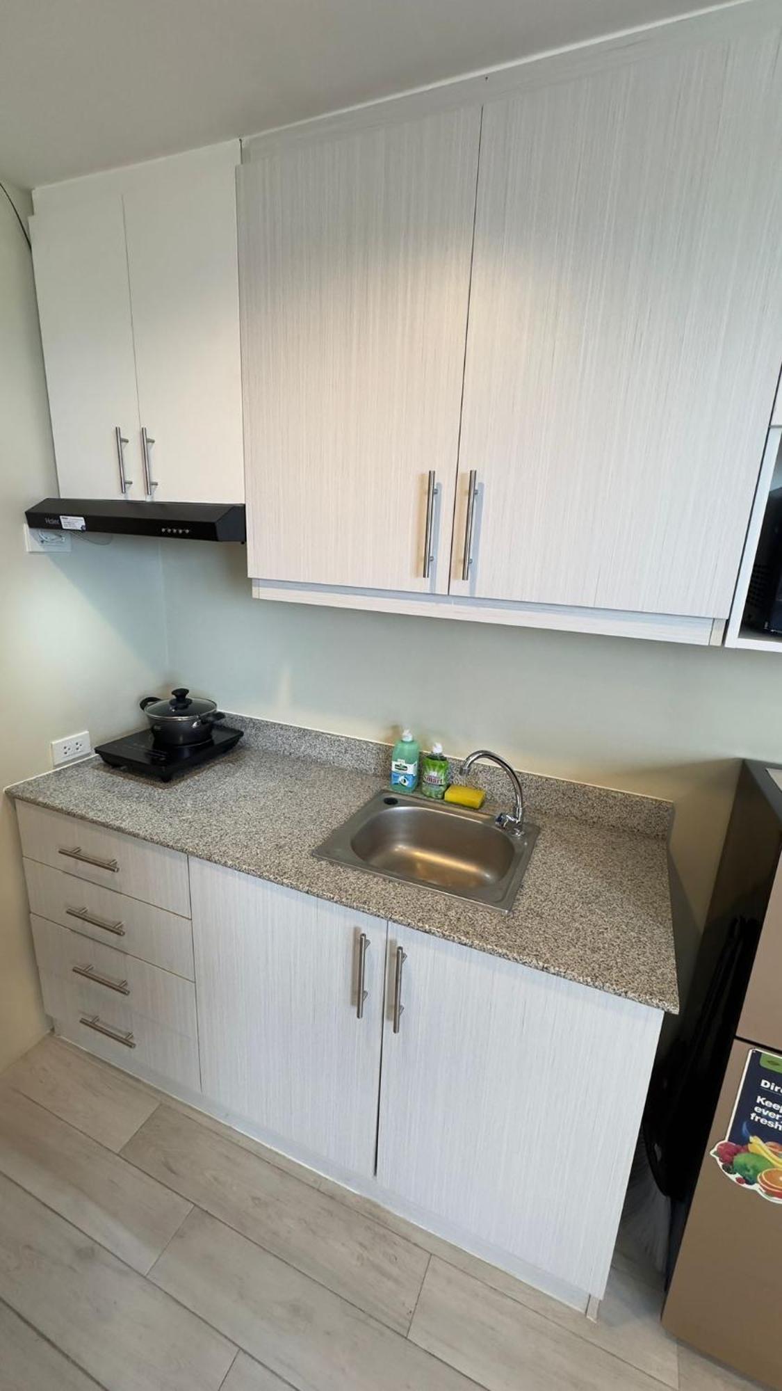 Modern & Comfy Studio - Steps From Ayala Mall, Cebu City 外观 照片