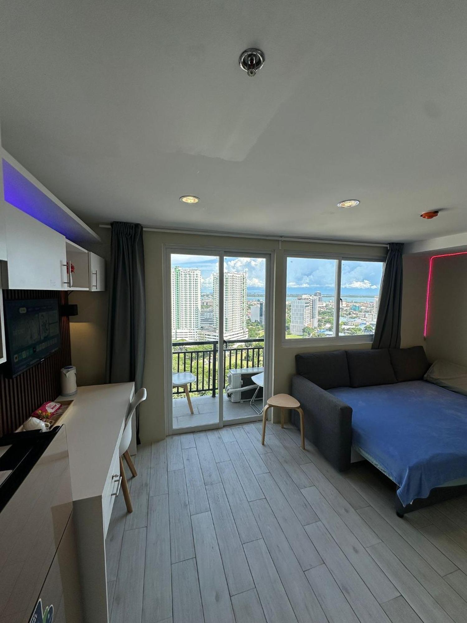 Modern & Comfy Studio - Steps From Ayala Mall, Cebu City 外观 照片